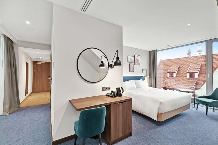 Room 20 of 51