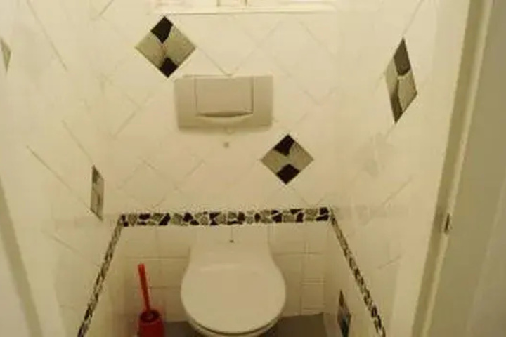 Room 5 of 5
