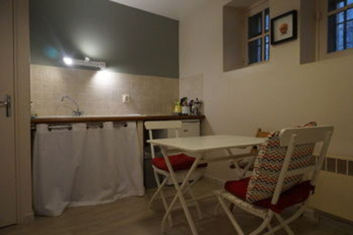 Room 60 of 85