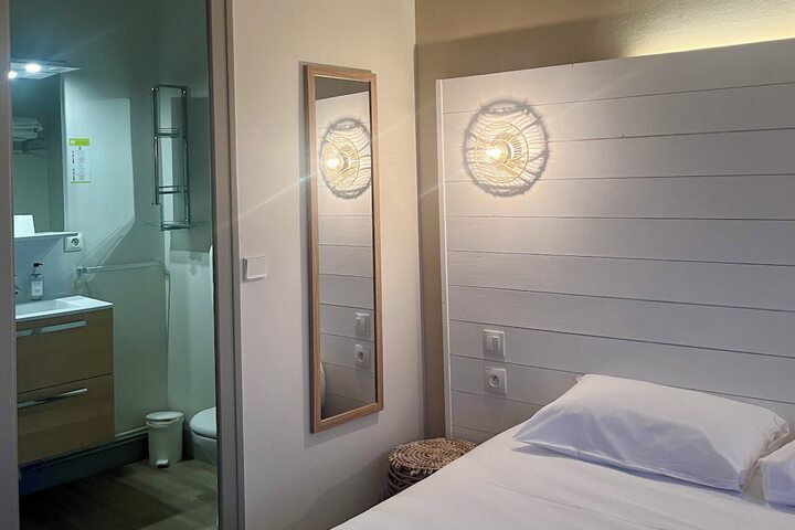 Room 17 of 51