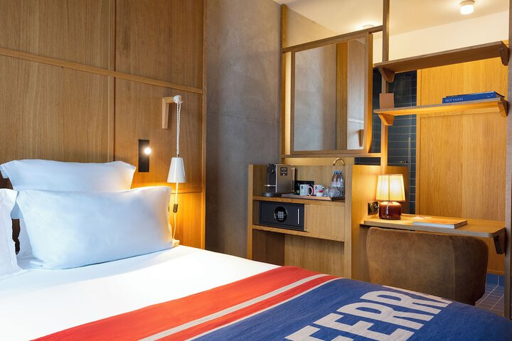 Room 14 of 71