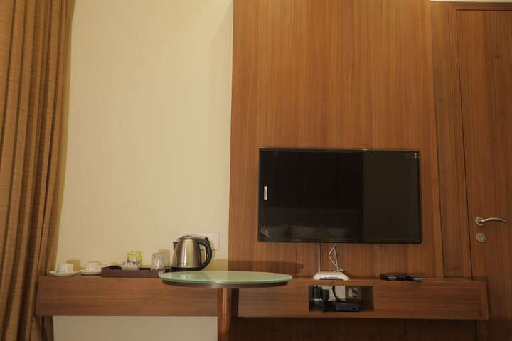 Room 13 of 133