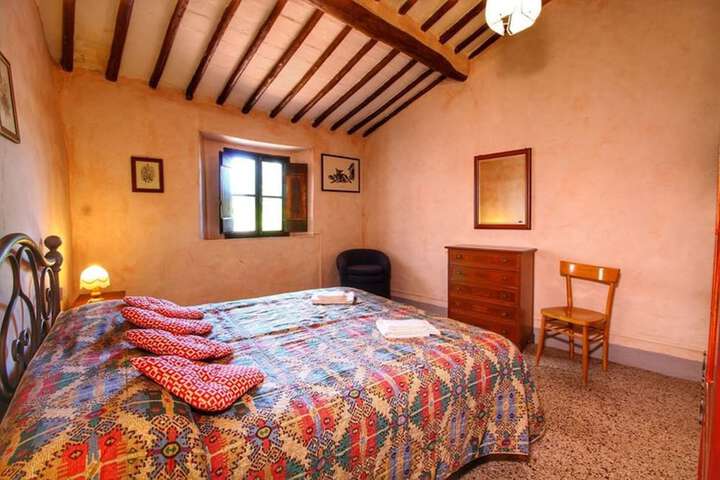 Room 45 of 176