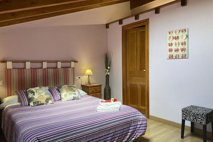 Room 5 of 20