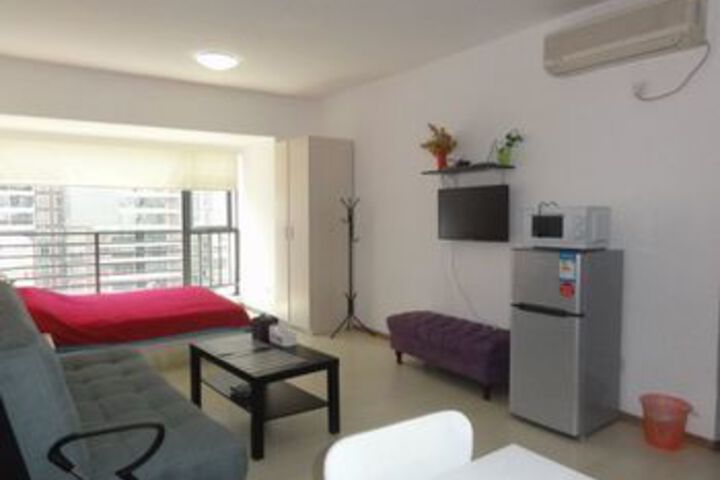 Room 12 of 37