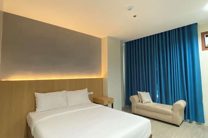 Room 3 of 19