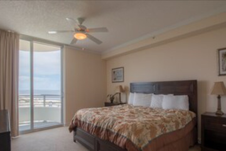 Room 28 of 29