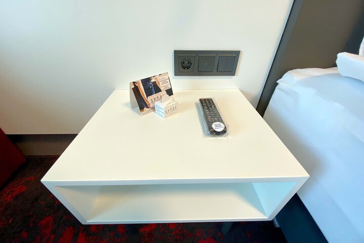 Room 19 of 36