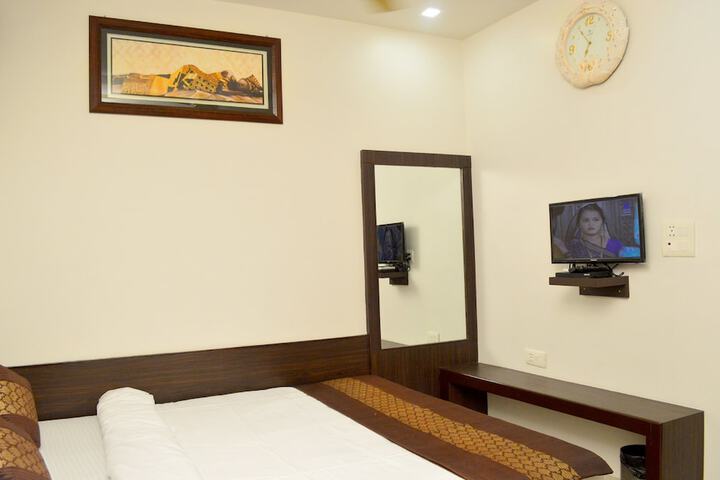 Room 19 of 31