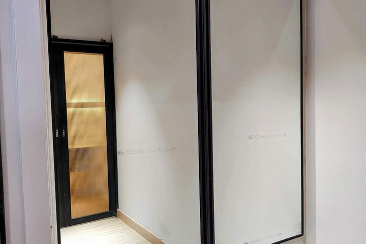 Room 15 of 115