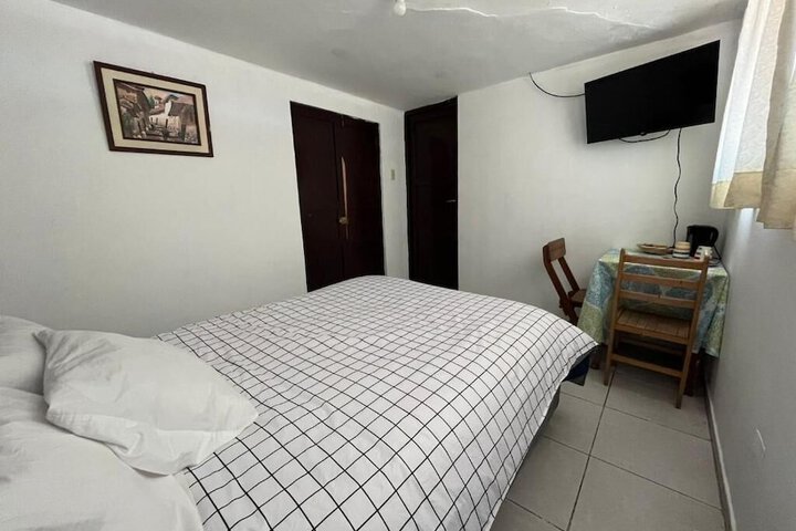 Room 8 of 17
