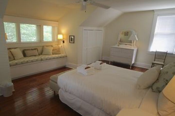 Room 45 of 137