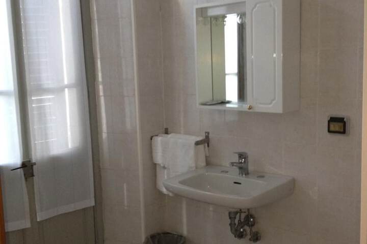 Room 20 of 55