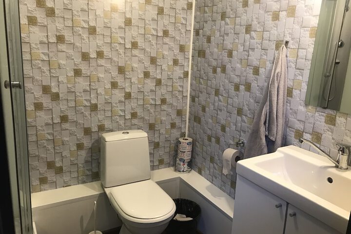 Room 44 of 46
