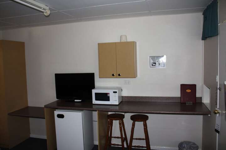 Room 13 of 63