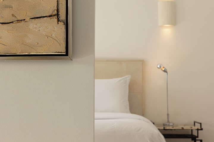 Room 25 of 177