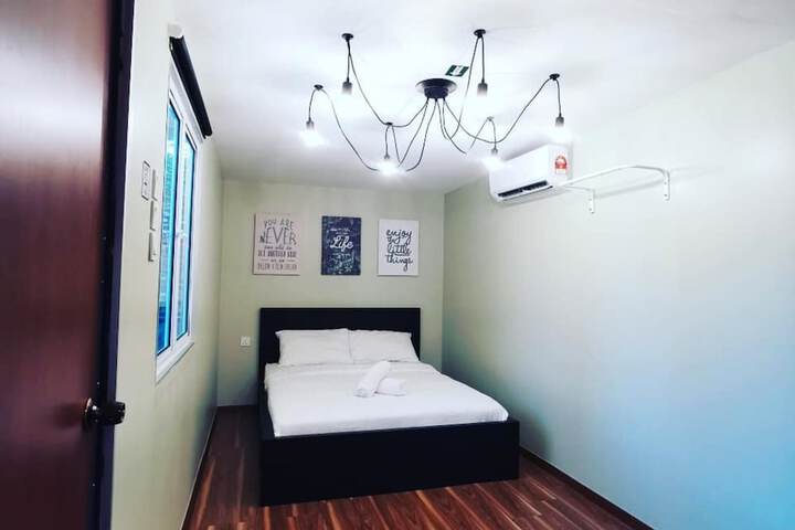 Room 13 of 71