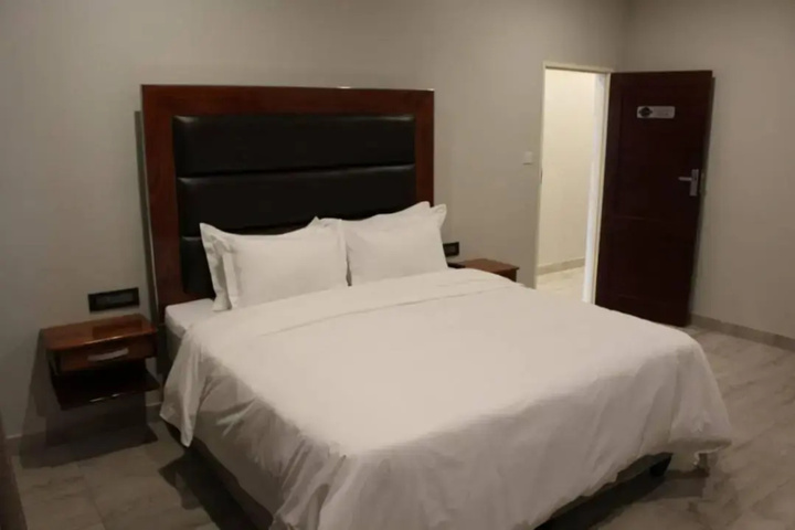 A pristine BB located in Belvedere Harare 2010