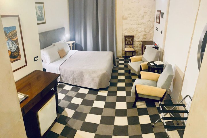 Room 15 of 92