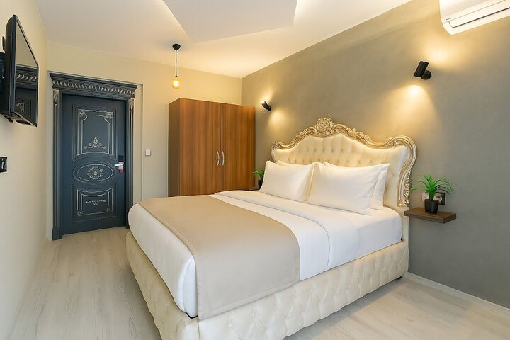 Room 34 of 54