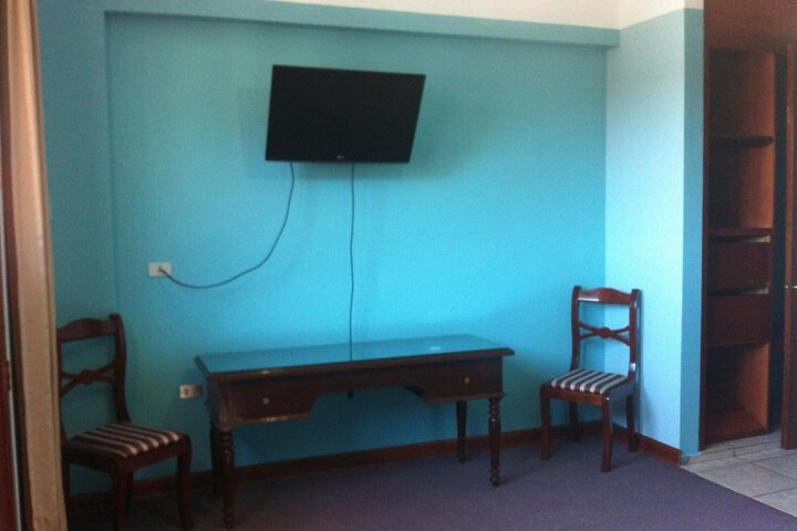 Room 25 of 59