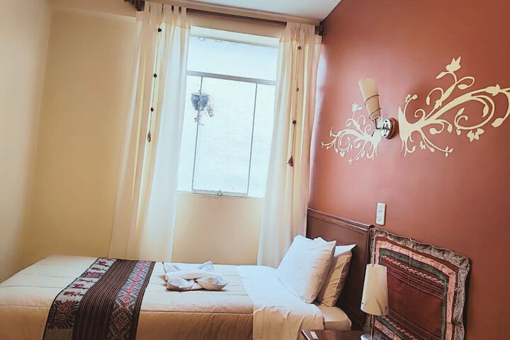Room 33 of 49