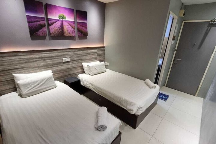 Room 18 of 29