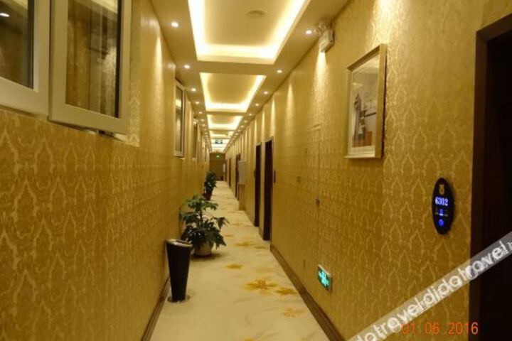 Hotel Interior 8 of 16