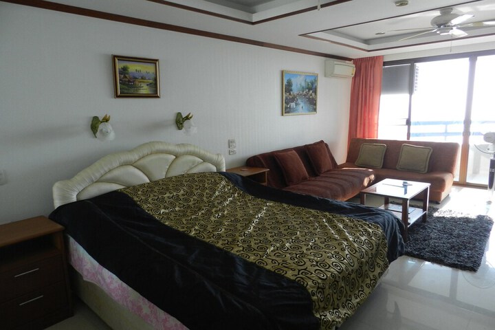 Room 11 of 259