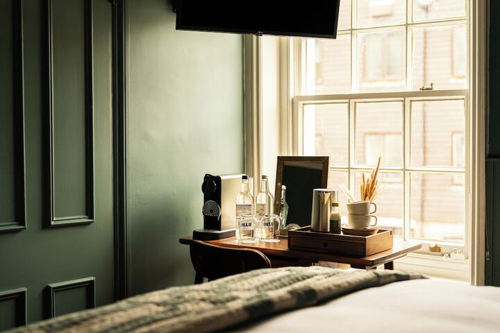 Room 14 of 66