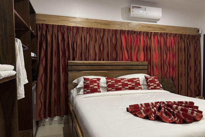Room 31 of 165