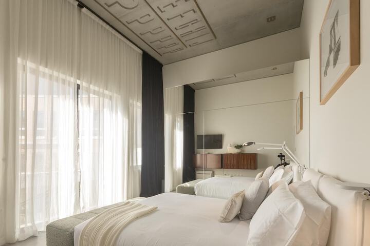 Room 47 of 129