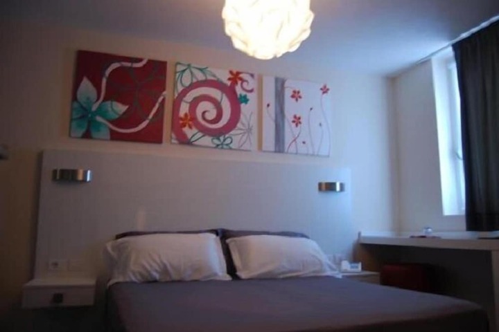 Room 3 of 13
