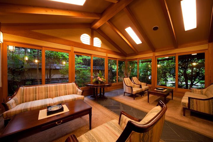 Guest Lobby