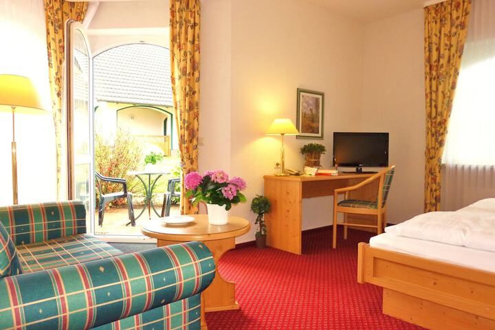 Room 4 of 52