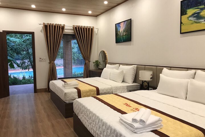 Room 10 of 20