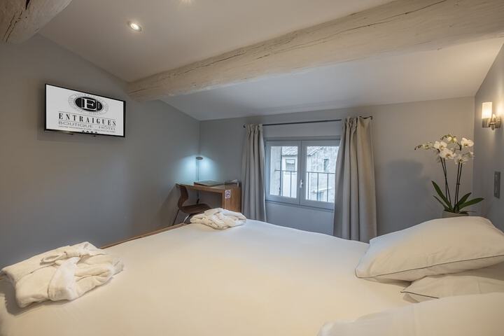 Room 17 of 209