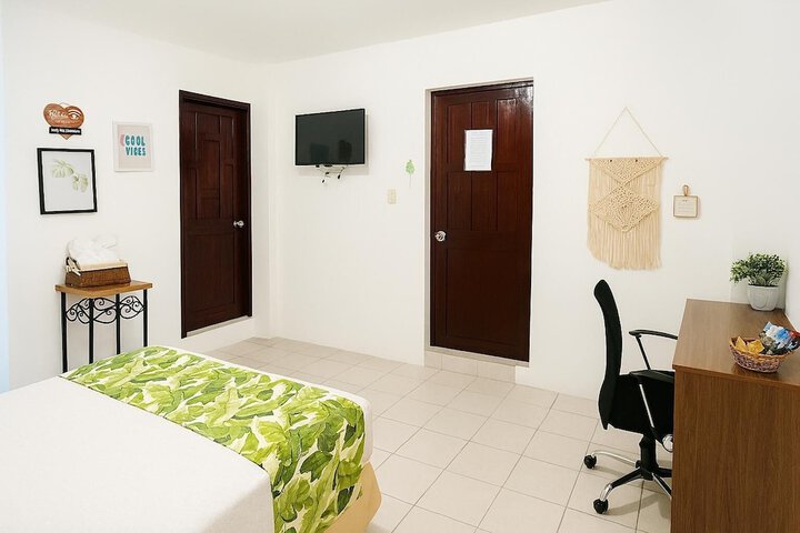 Room 10 of 25