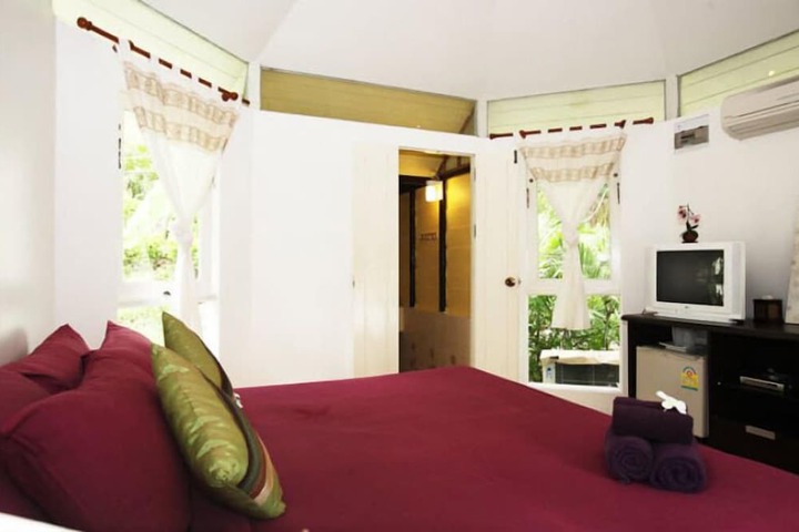 Room 28 of 105