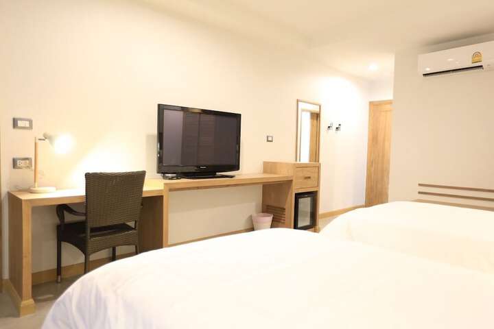 Room 32 of 111