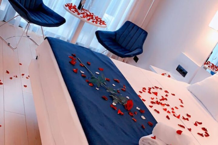 Room 5 of 31