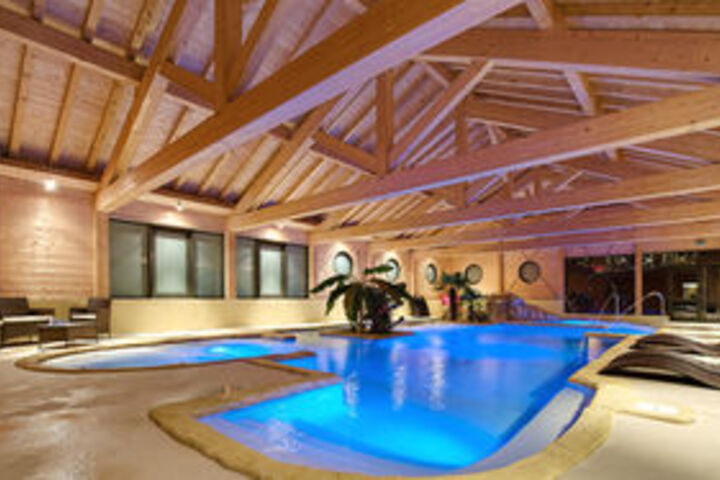 Pool 44 of 74