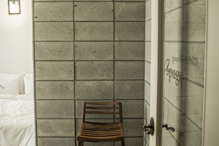 Room 13 of 92