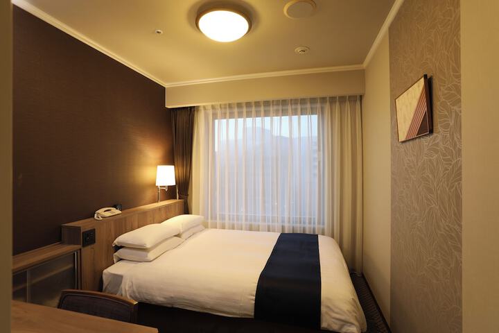 Room 20 of 51