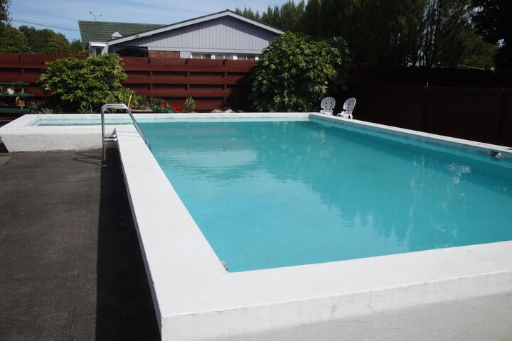 Pool 37 of 45