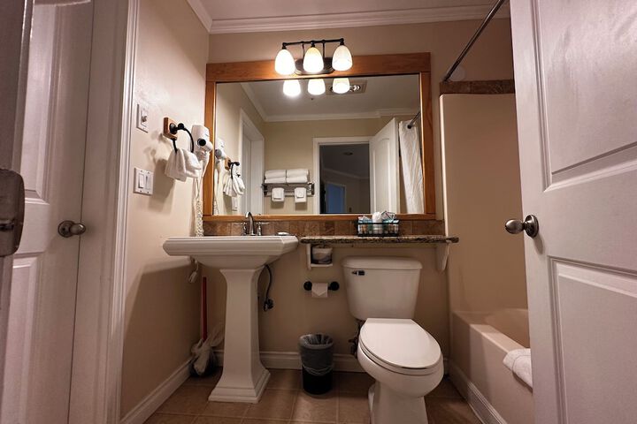 Room 60 of 114