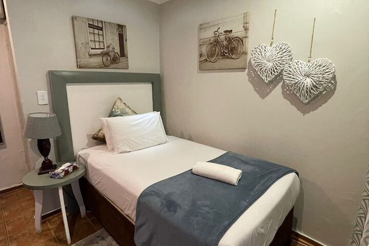 Room 7 of 77
