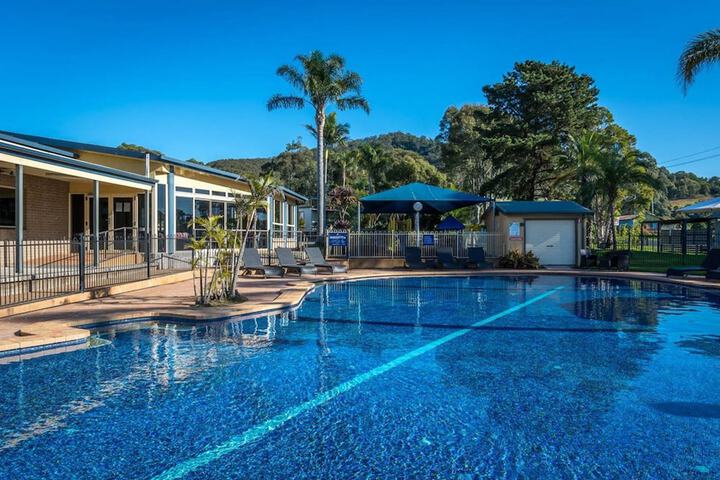 Pool 54 of 72