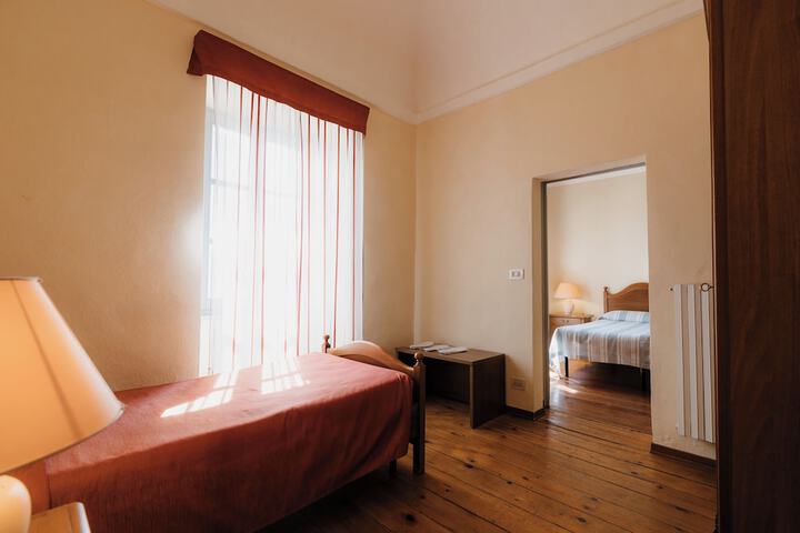 Room 19 of 44