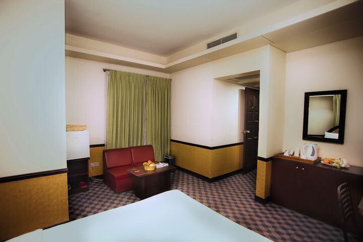 Room 7 of 64